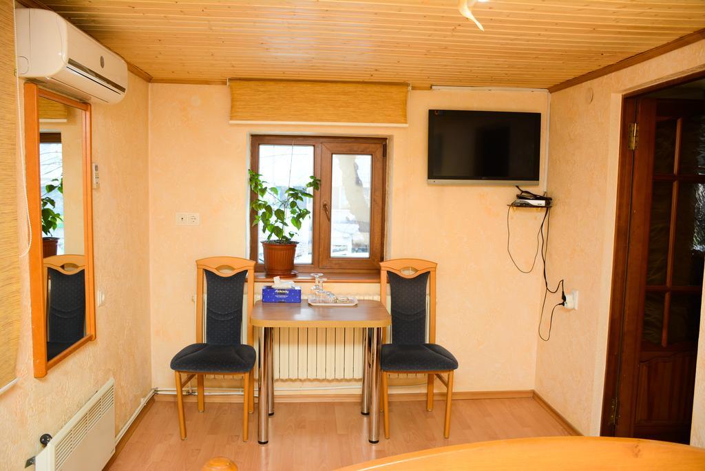 Bazar Motel Кишинів Екстер'єр фото